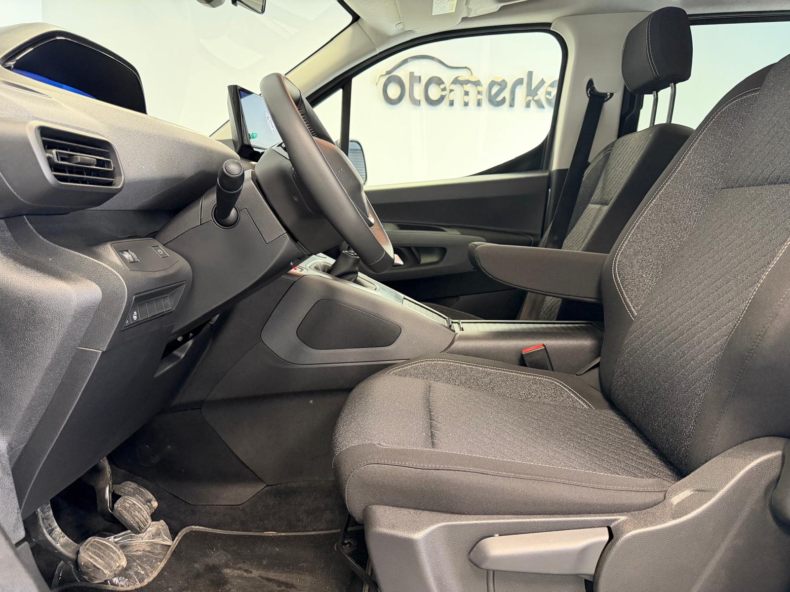 PEUGEOT RIFTER 4